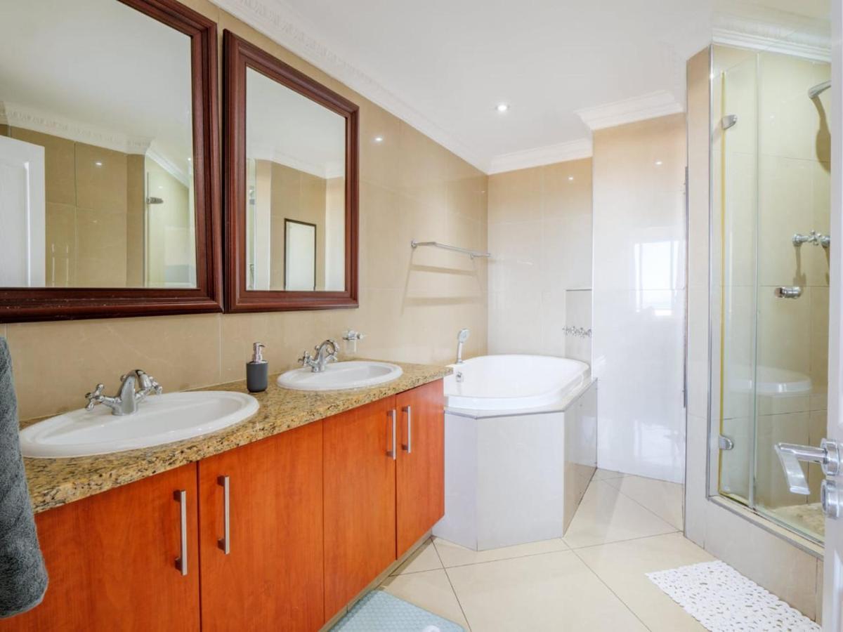 Apartamento The Sails 2 Bed 2 Bath Seaview - C5 *
